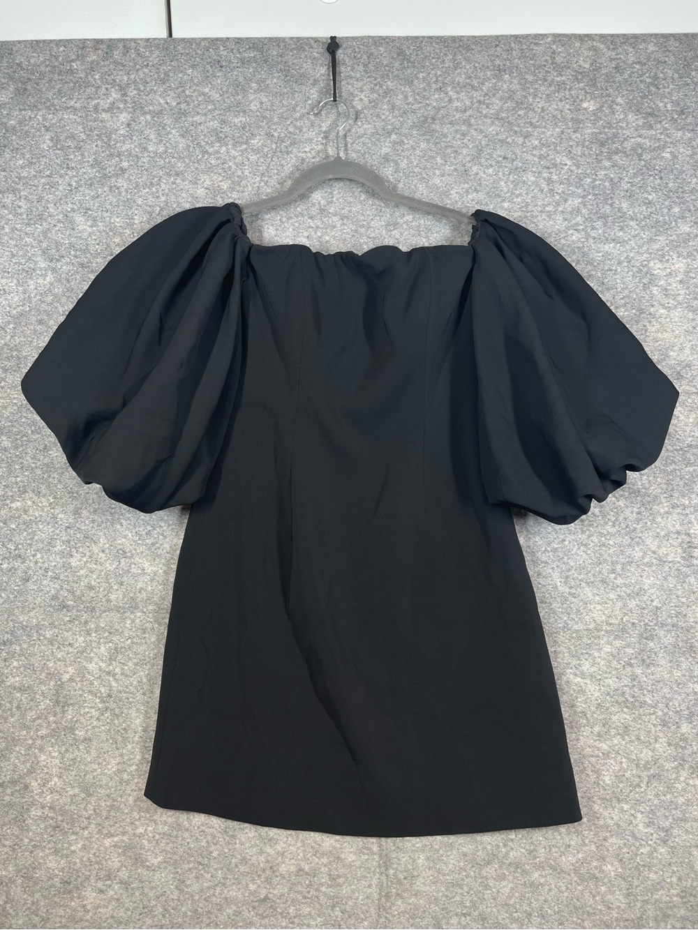 Toccin NY Black Puff Sleeve Mini Dress Tunic Size 8 Quiet Luxury Cocktail Party